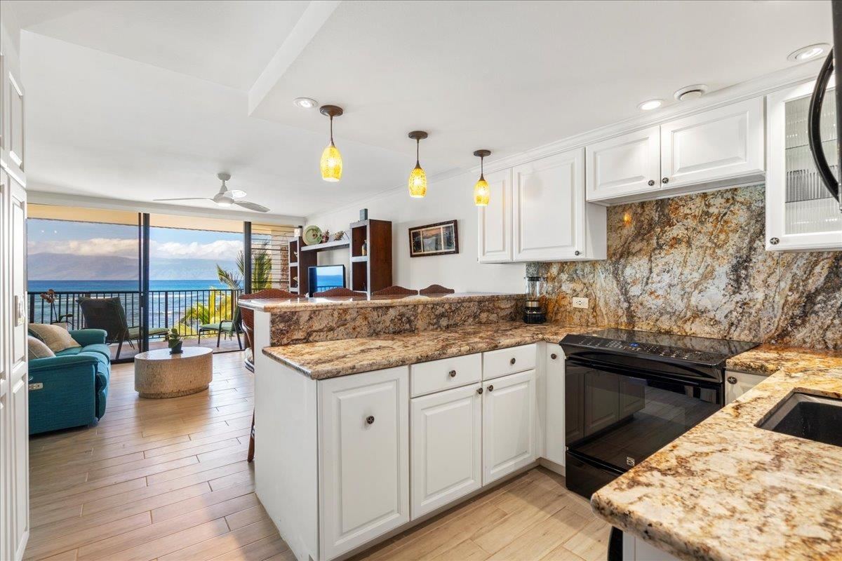 Kahana Reef #407, Lahaina &mdash; MLS listing photo 1